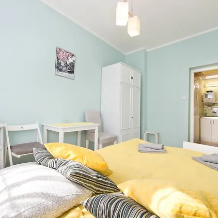 Kawalerka Na Weglarskiej Apartment *